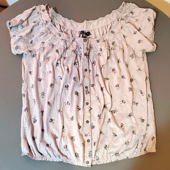 AE Blouse - Picture 2 of 4